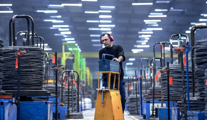 Indústria catarinense gera 47 mil vagas em 2024 e é destaque na criação recorde de empregos no estado