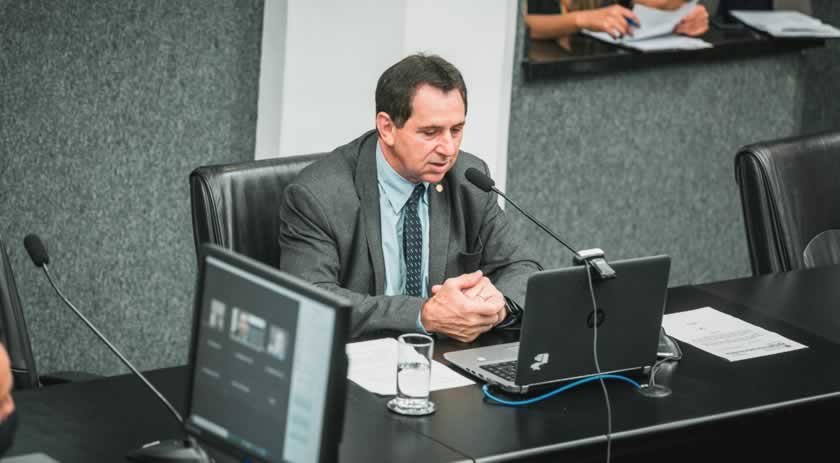 Deputado Coronel Mocellin defende menos direitos aos presos