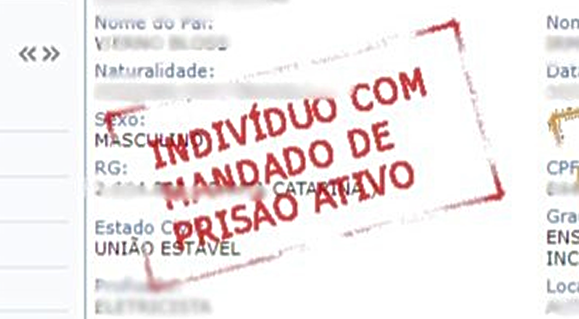 Homem procurado por homicídio é preso ao tentar registrar boletim de ocorrência