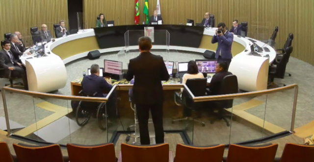 Caso dos respiradores: TCE-SC determina devolução de R$ 33 milhões e condena oito pessoas