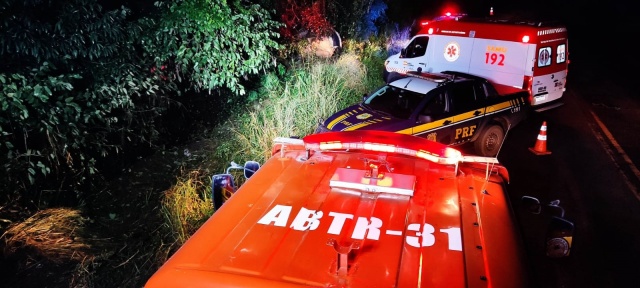 Homem perde controle do veículo e capota na BR-282 entre Maravilha e São Miguel do Oeste