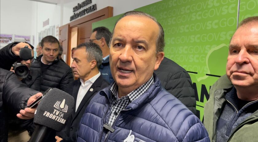 Governador anuncia investimentos na Celesc, Casan e aeroporto durante visita a São Miguel do Oeste  