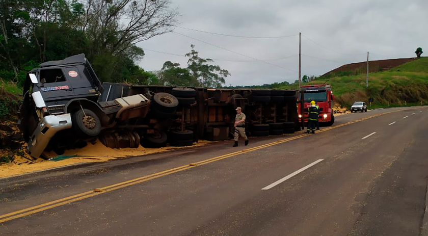 Outro grave acidente na curva da morte deixa motorista ferido