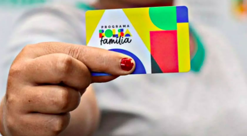 Governo anuncia aumento de mais de 15% no Bolsa Família a 17 dias dias do 1º turno