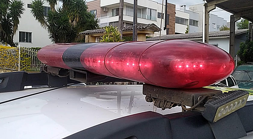 Mulher é presa após matar o companheiro
