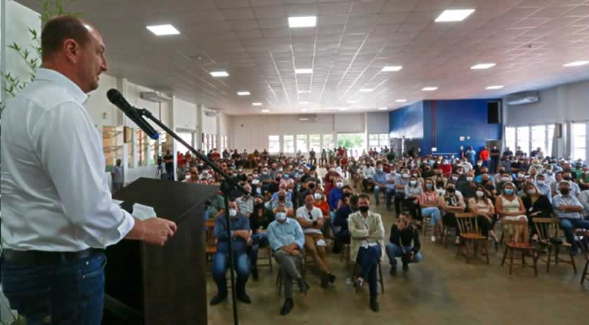 Mauro De Nadal autoriza repasse para pavimentação da Estrada da Fronteira