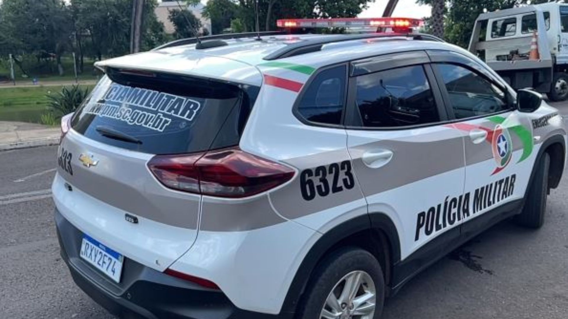 Polícia Militar flagra homens com drogas em rota clandestina na fronteira