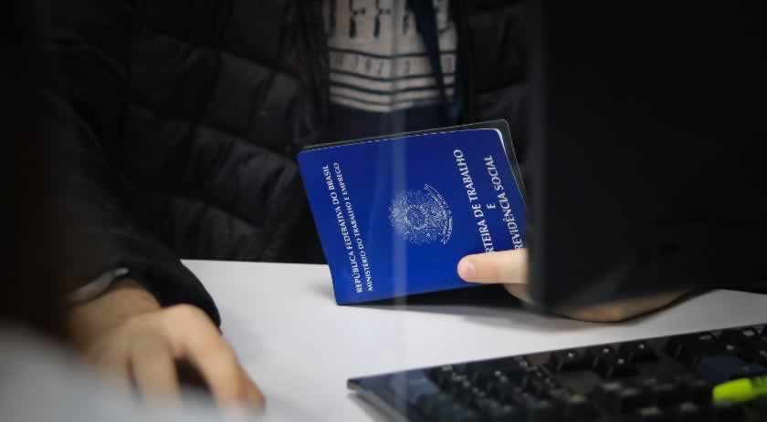 Sine tem 6,8 mil vagas de emprego abertas em SC