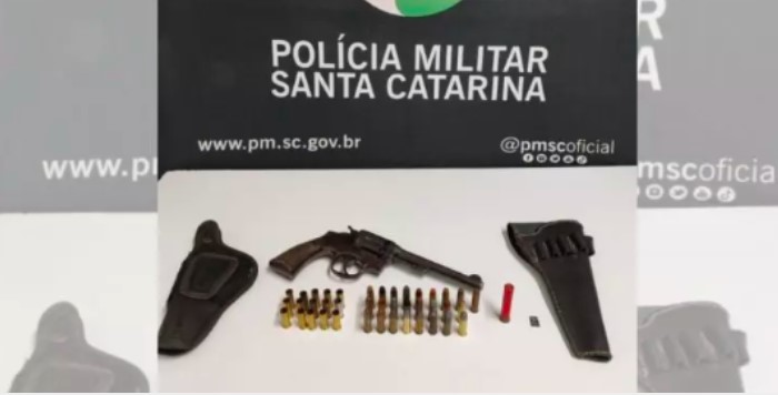 Confusão entre compadres termina com tiro no rosto de mulher no Oeste