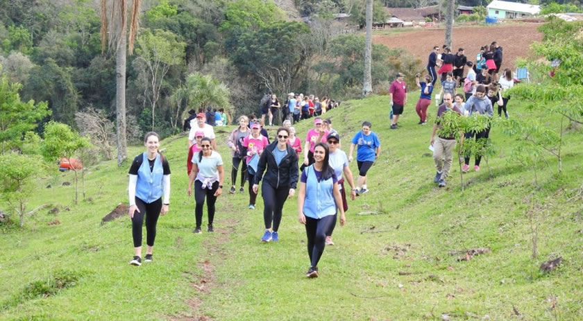 Caminhada da Primavera 2022 reúne 450 pessoas