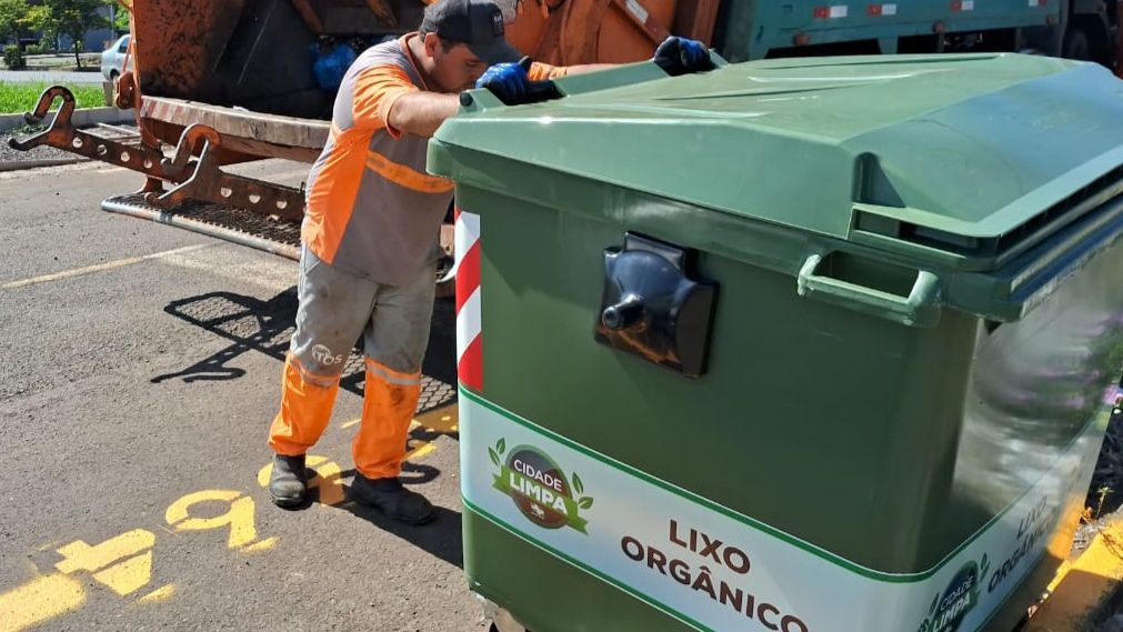 Coleta de lixo orgânico no Agostini e Estrela será somente nos contêineres a partir do dia 18