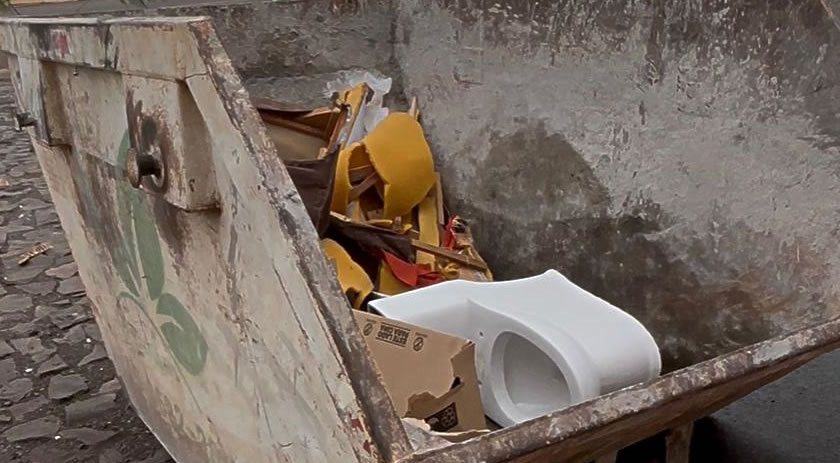 Prefeitura disponibiliza contêineres para descarte de materiais em desuso