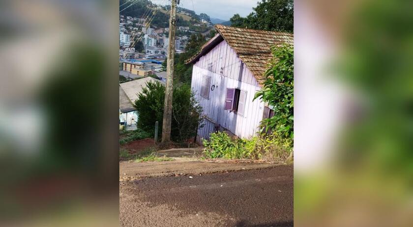 Duas pessoas são atingidas por disparos de arma de fogo e socorridas pelos Bombeiros