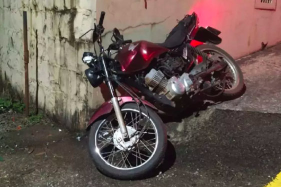 Fuga após furto de motocicleta termina de forma inusitada em SC