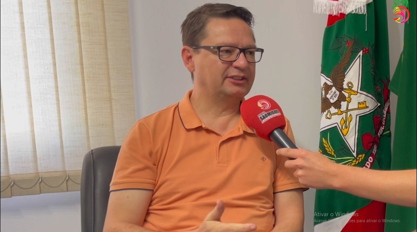 Em visita a Florianópolis, prefeito de Belmonte garante recursos para o Município