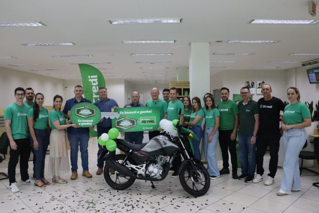 Associados do Sicredi Conexão ganham moto em sorteio da promoção Capital Premiado