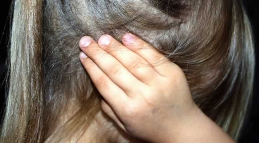 A cada nove minutos uma menina ou uma mulher é estuprada no Brasil, em 2022