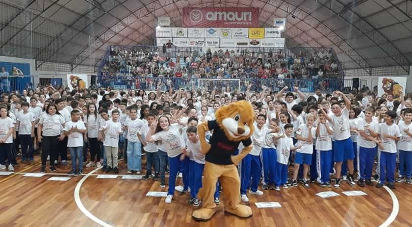 Proerd forma mais de 360 alunos