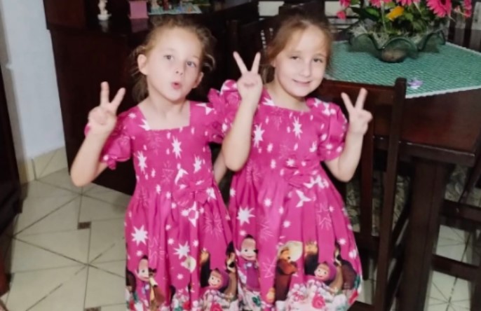 Mãe é presa suspeita de matar filhas gêmeas de 6 anos no RS