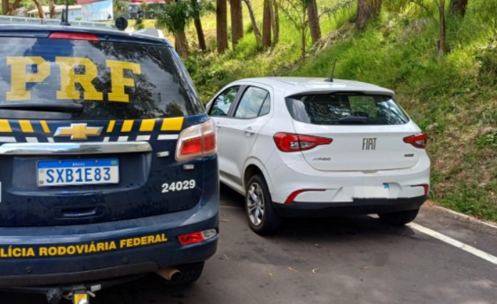 Carro locado em MG e não devolvido há oito meses é recuperado em SC