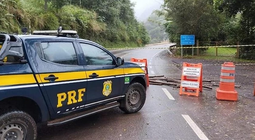 Sexta-feira começa com 138 bloqueios em rodovias no Rio Grande do Sul