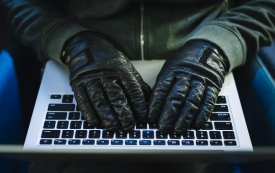 PF prende oito suspeitos de desviar R$ 1 bilhão em ataque hacker ao sistema financeiro