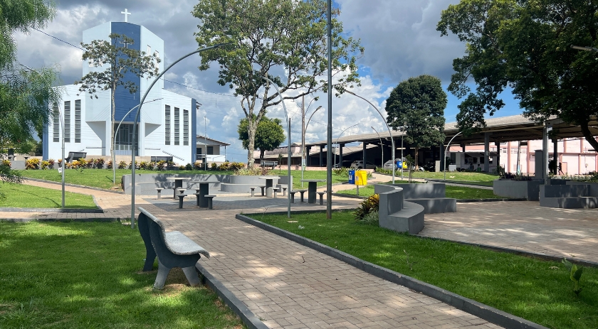 Com um investimento de quase 600 mil reais, a Praça Municipal será inaugurada no dia 14 de fevereiro