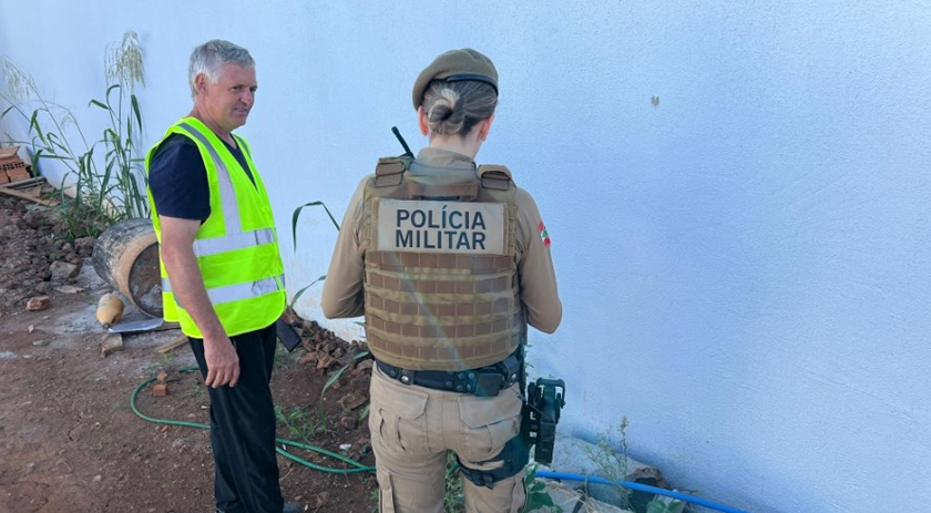 Casan flagra mais um "gato" de água; Polícia Militar é acionada