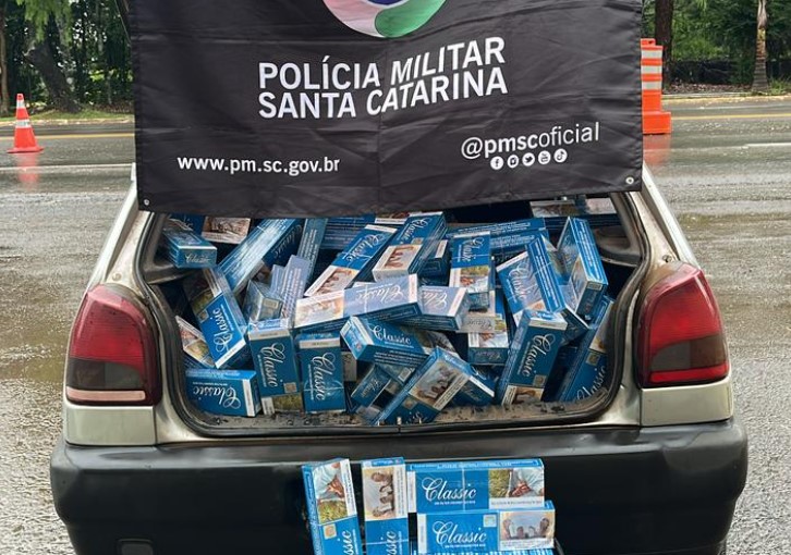Idoso é preso com 2 mil maços de cigarros paraguaios durante abordagem no Oeste