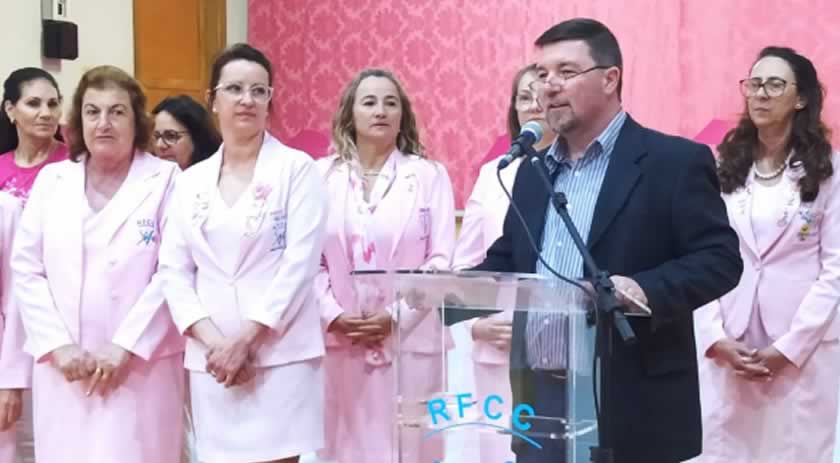 Chá Rosa realizado pela Rede Feminina reúne mais de 500 pessoas