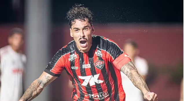 Vitória bate o Internacional no Barradão e dorme fora do Z-4