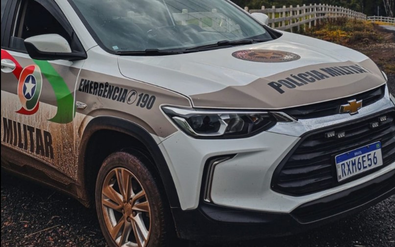 Homem e mulher são detidos por tráfico e associação ao tráfico de drogas