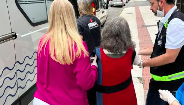 Idosa de 91 anos é encontrada com cadáver do filho em apartamento em SC