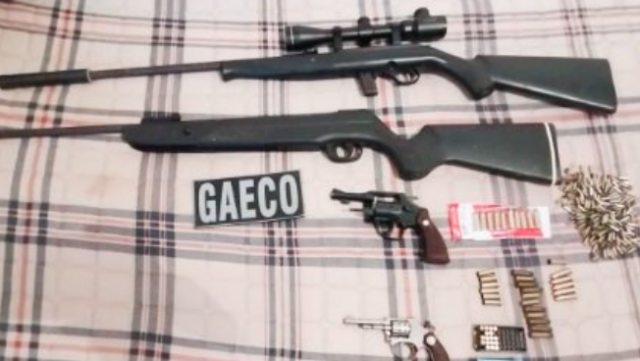 Operação contra comércio ilegal de armas e munições prende 24 pessoas em SC