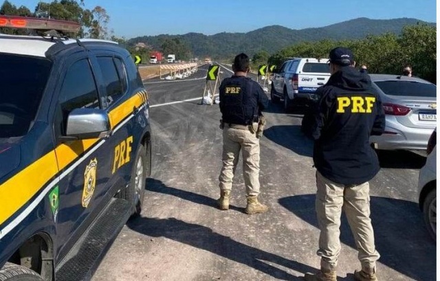 Com falta de policiais em SC, PRF pede “socorro” em Brasília para ativar novos postos