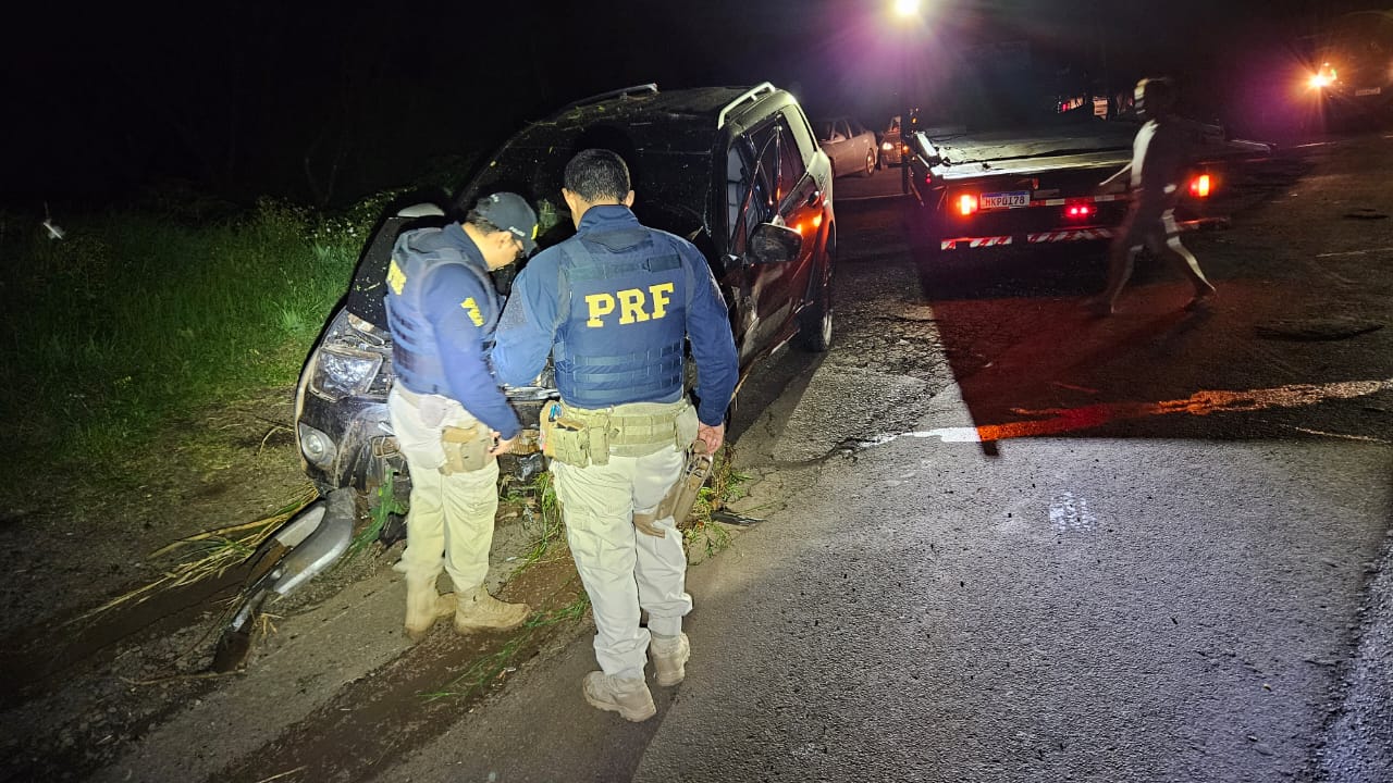 Colisão frontal envolve viatura policial de São Miguel do Oeste na BR 282