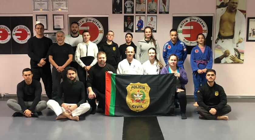 Policiais civis da 13ª DRP realizam treinamento de defesa pessoal