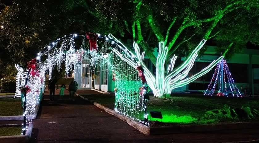 Grande público prestigia abertura da programação natalina em Santa Helena