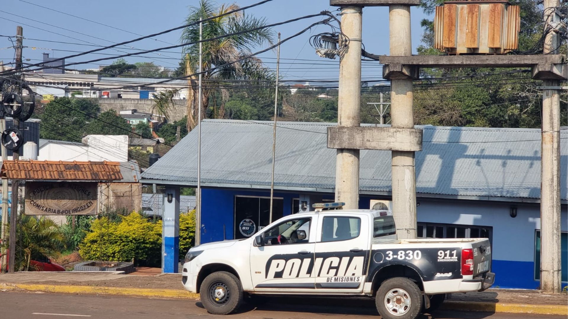 Homem é ferido por disparo de arma de fogo e foge de motocicleta