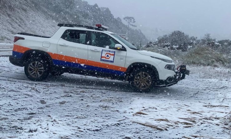 Como se forma a neve? Primeira do ano caiu em quatro cidades da Serra de SC