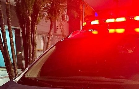 Idosa é encontrada morta com perfuração causada por tesoura em SC