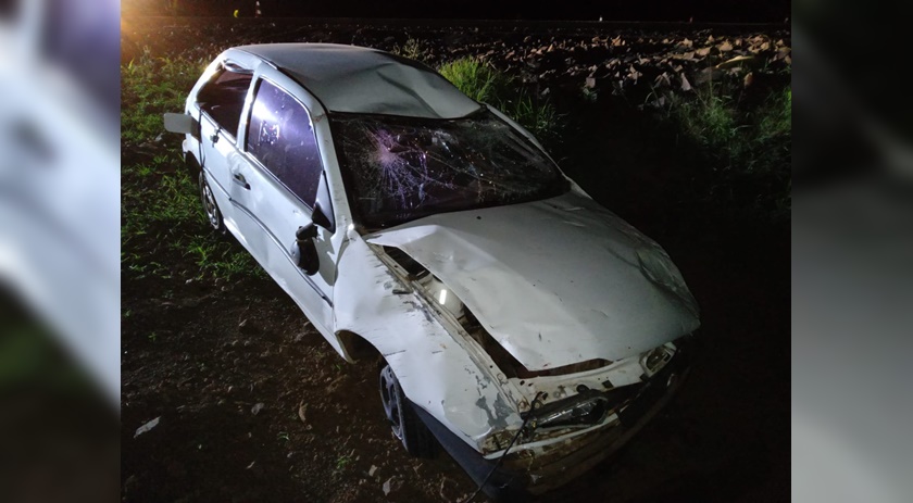 Motorista fica ferido em saída de pista na BR-163