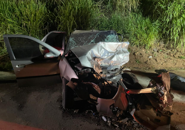 Dois homens perdem a vida em grave acidente na SC-156