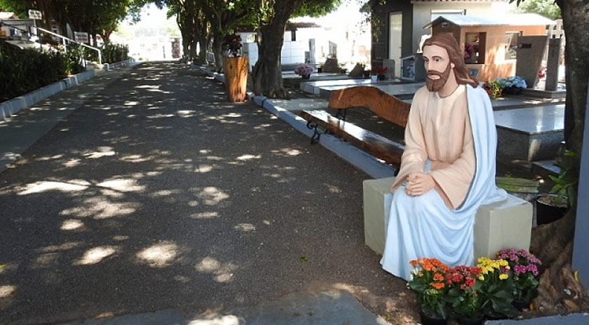 Cemitérios terão horário especial em alusão ao Dia de Finados