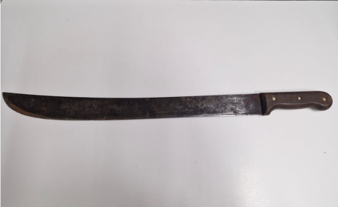 Jovem de 21 anos é preso por agredir a esposa grávida com facão