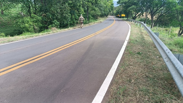 Condutor de automóvel sofre lesões graves