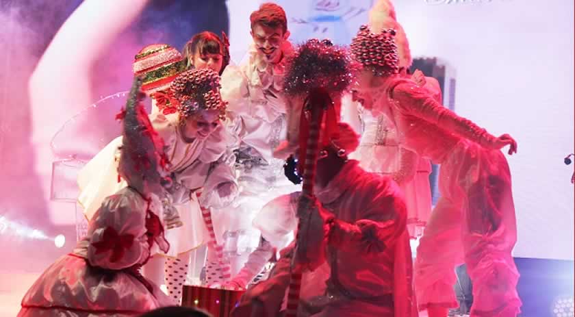 Maravilhenses prestigiam Show "O Natal Mágico" com Michelli Fortes