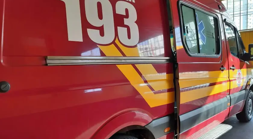 Motorista fica inconsciente após colidir contra muro em Iporã do Oeste