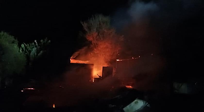 Incêndio destrói residência