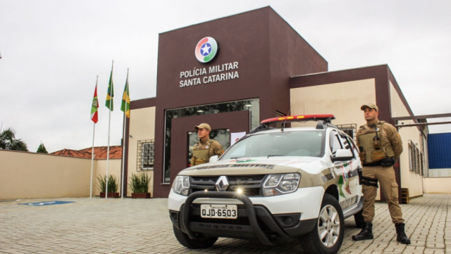 Polícia Militar de SC abre concurso com 500 vagas para soldados e salário de até R$ 9 mil